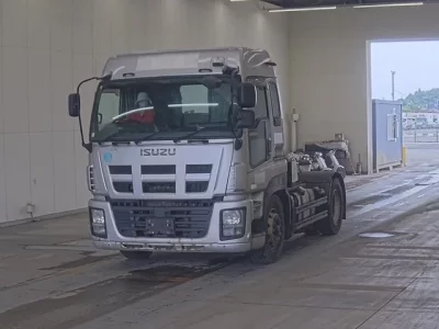 Isuzu GIGA