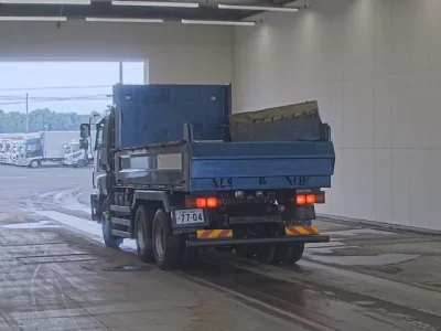 Isuzu GIGA