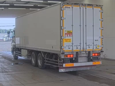 Isuzu GIGA