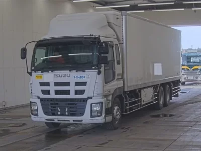Isuzu GIGA