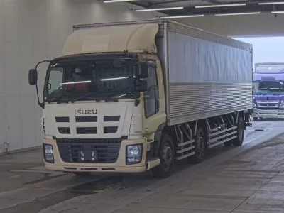 Isuzu GIGA