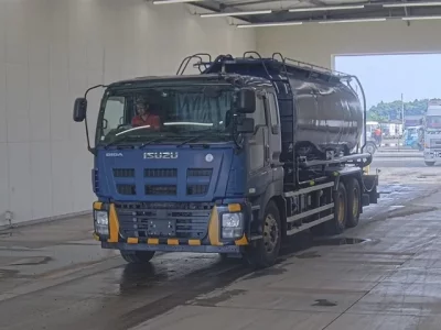 Isuzu GIGA