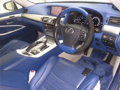 Lexus LS