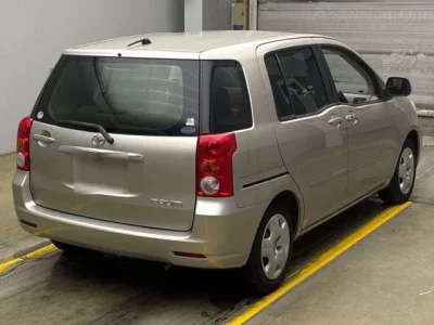 Toyota RAUM