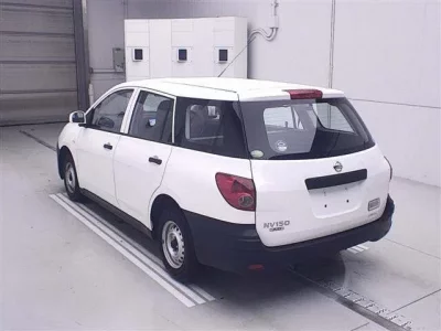 Nissan AD