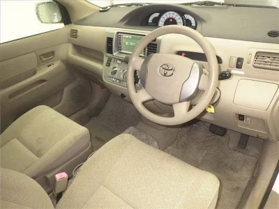 Toyota RAUM