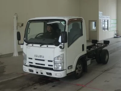 Isuzu ELF