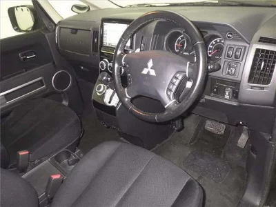 Mitsubishi DELICA D5