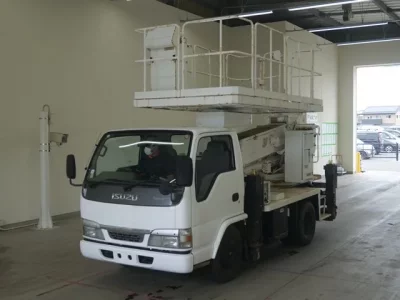 Isuzu ELF