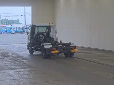 Mitsubishi FUSO FIGHTER
