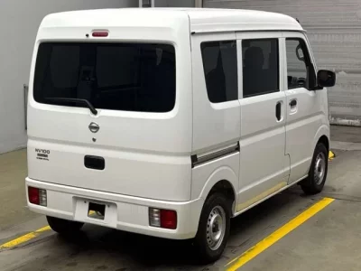 Nissan CLIPPER VAN