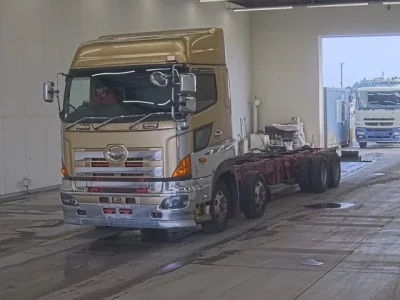 Hino TRUCK
