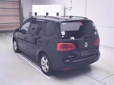 Volkswagen GOLF TOURAN