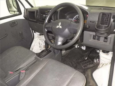 Mitsubishi MINICAB TRUCK