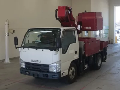 Isuzu ELF