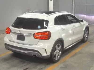 Mercedes-Benz GLA CLASS