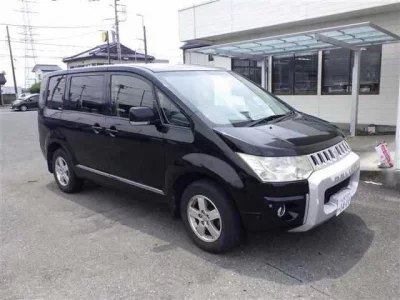 Mitsubishi DELICA D5