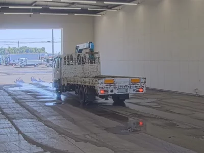 Hino TRUCK