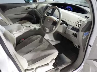 Toyota ESTIMA HYBRID