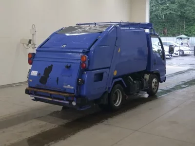 Isuzu ELF