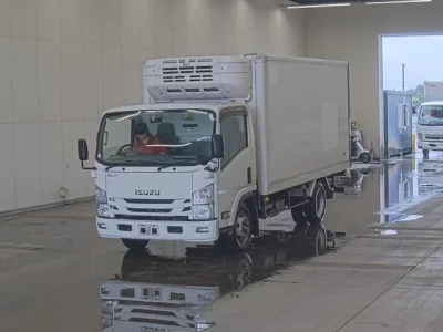 Isuzu ELF