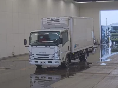 Isuzu ELF