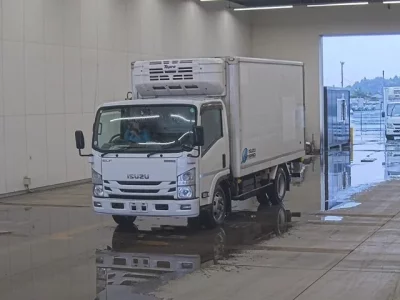 Isuzu ELF