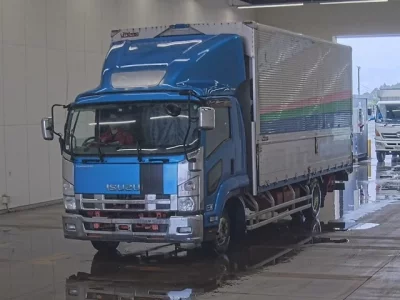 Isuzu FORWARD