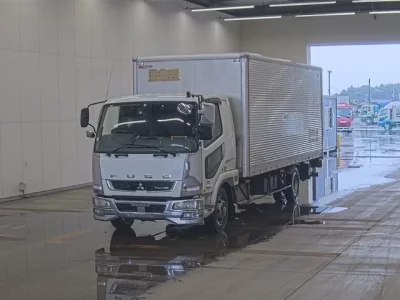 Mitsubishi FUSO FIGHTER