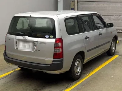 Toyota SUCCEED