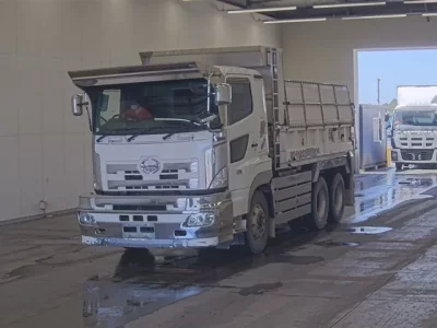 Hino TRUCK