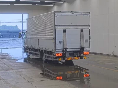 Mitsubishi FUSO FIGHTER
