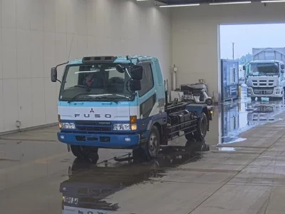 Mitsubishi FUSO FIGHTER
