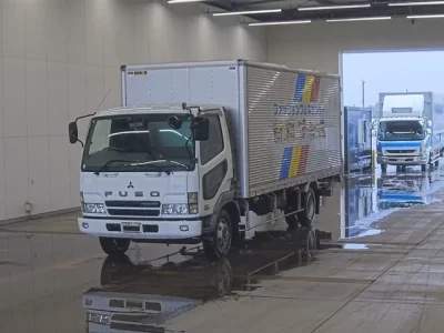 Mitsubishi FUSO FIGHTER