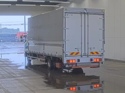 Mitsubishi FUSO FIGHTER