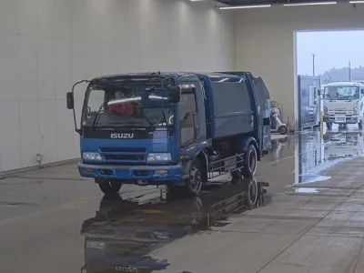 Isuzu FORWARD