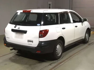 Mitsubishi LANCER VAN