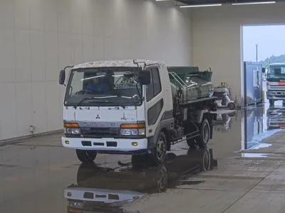 Mitsubishi FUSO FIGHTER