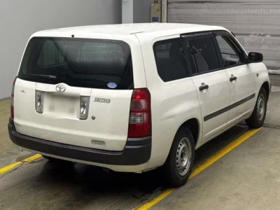 Toyota SUCCEED
