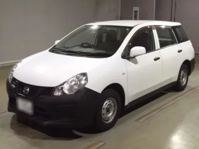 Nissan AD