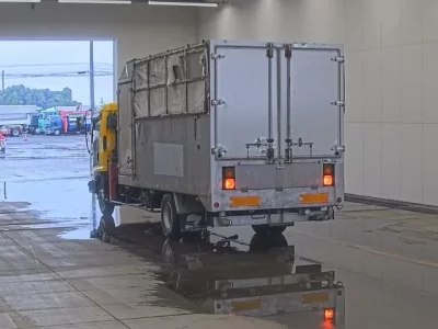 Isuzu FORWARD