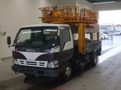 Isuzu ELF