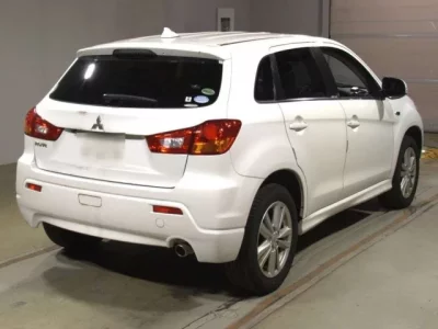 Mitsubishi RVR