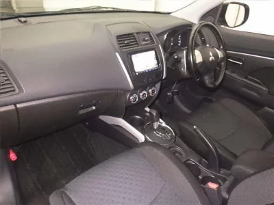 Mitsubishi RVR