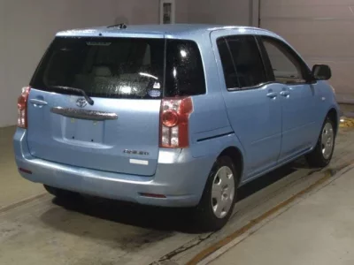 Toyota RAUM