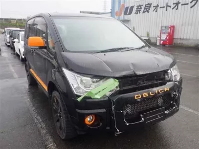 Mitsubishi DELICA D5