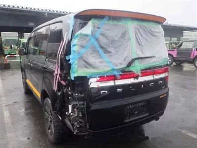 Mitsubishi DELICA D5