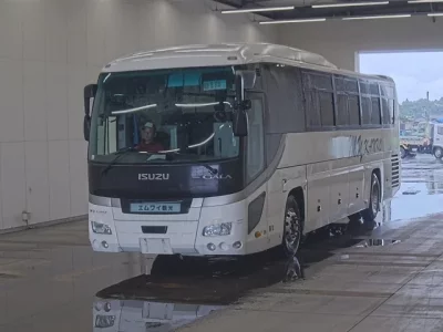Isuzu GALA