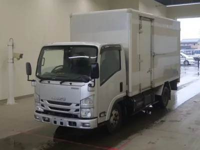 Isuzu ELF