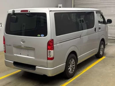 Toyota REGIUS ACE VAN